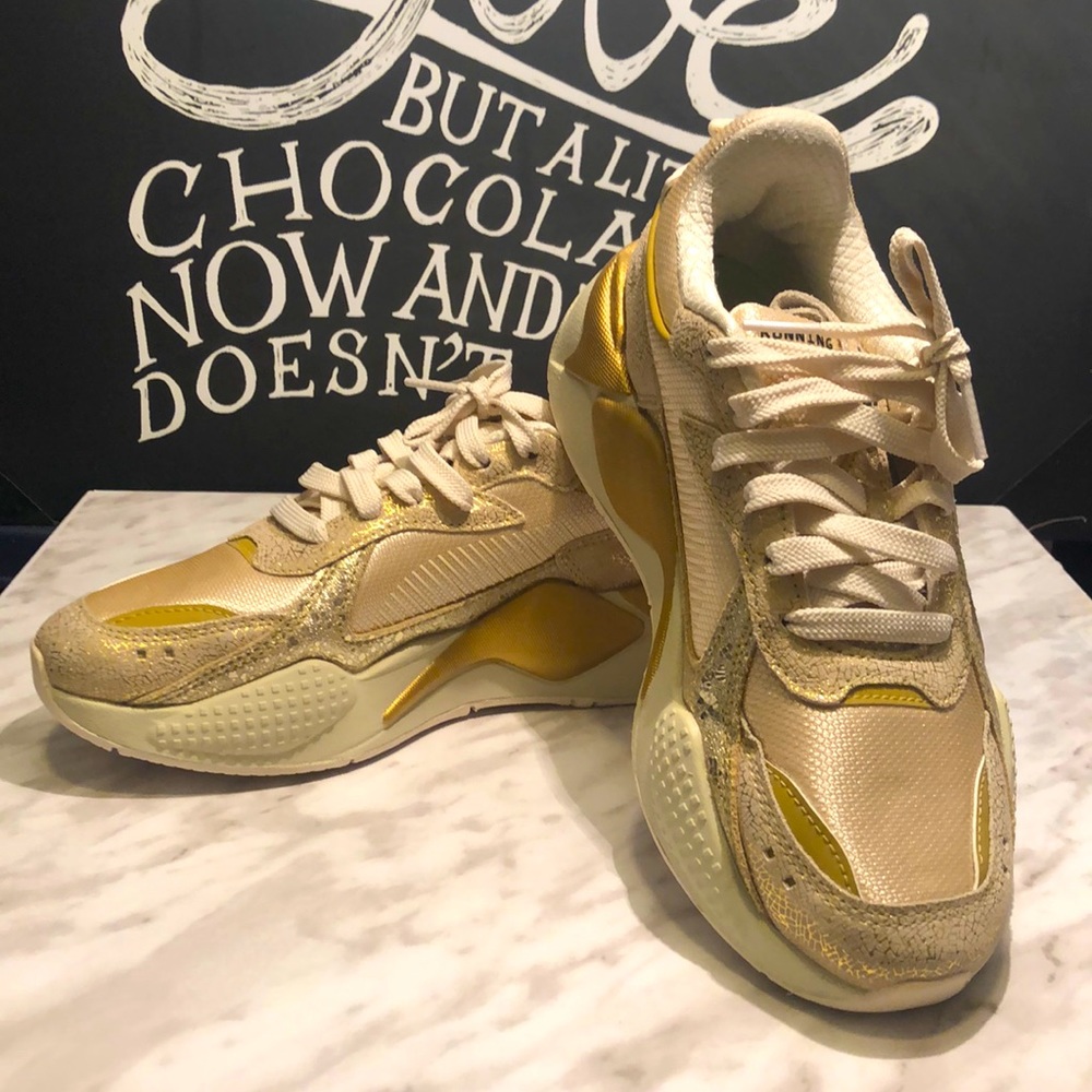 Puma Sneakers